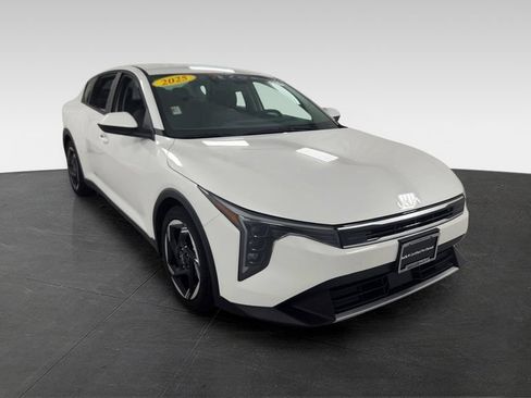 Used 2025 Kia K4 EX FWD image 1