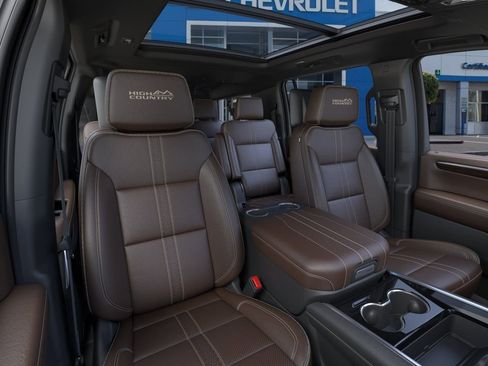 New 2026 Chevrolet Suburban High Country AWD/4WD image 17