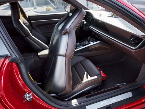 Used 2021 Porsche 911 Turbo S image 41