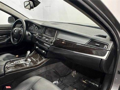 Used 2015 BMW 528i Sedan image 10