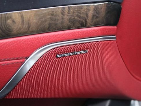 Used 2013 Mercedes-Benz SL 550 image 16