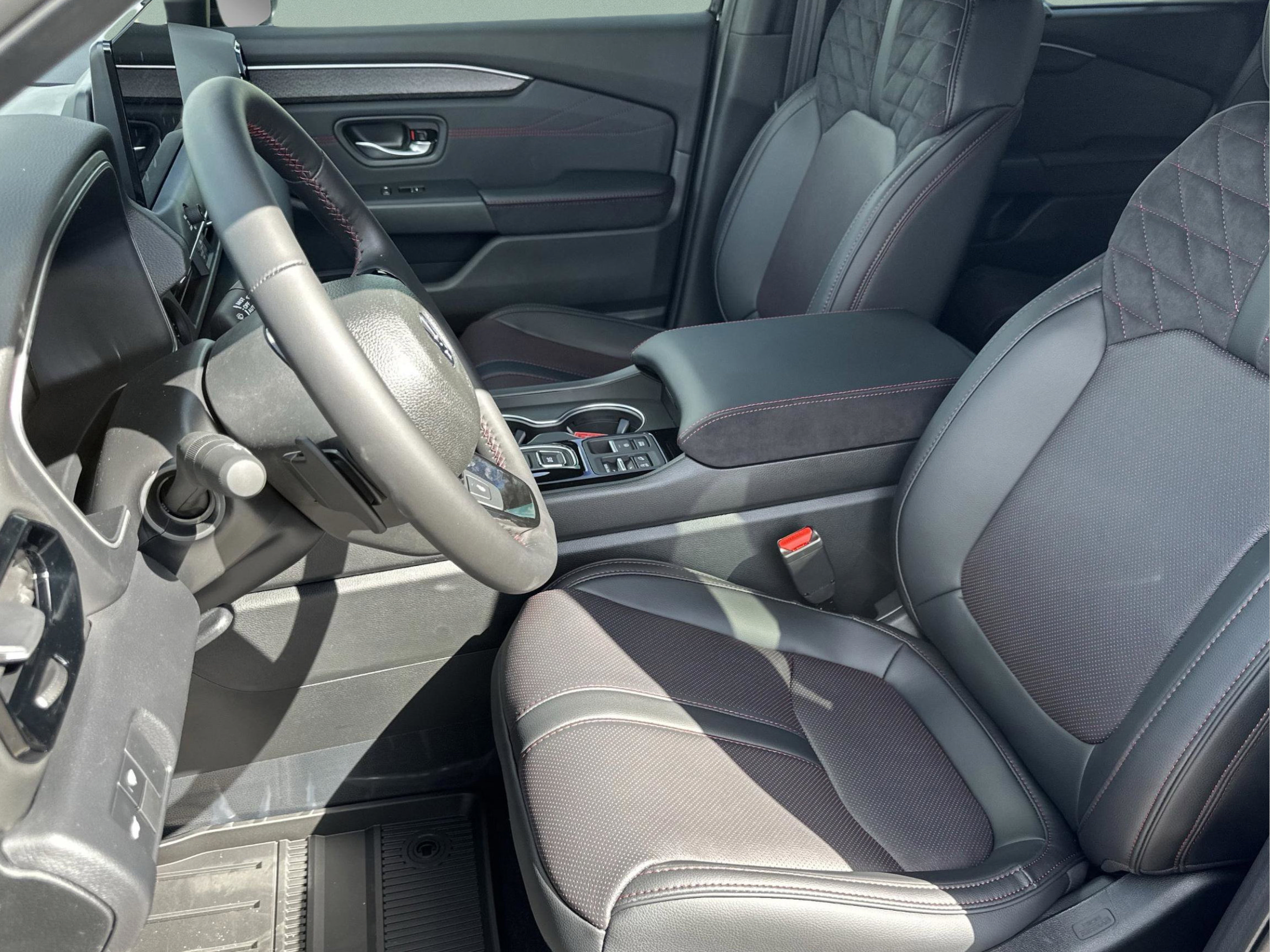 New 2026 Honda Pilot Black Edition image 18