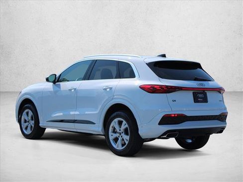 Certified 2025 Audi Q5 Premium w/ Convenience Package AWD/4WD image 11