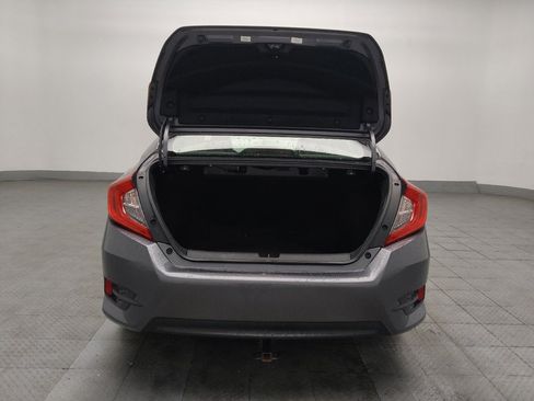 Used 2018 Honda Civic Touring image 29