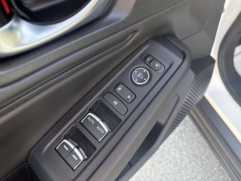 Used 2025 Honda Accord SE image 15