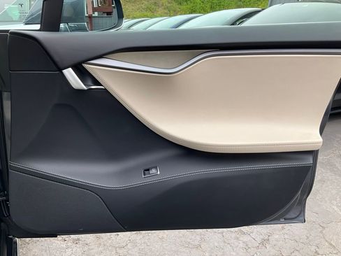 Used 2019 Tesla Model S Standard Range AWD/4WD image 71