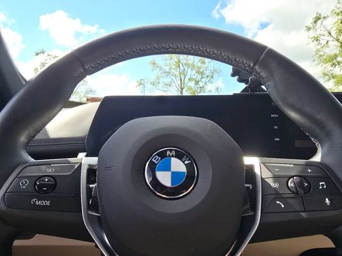 Used 2025 BMW X1 xDrive28i w/ Convenience Package AWD/4WD image 29