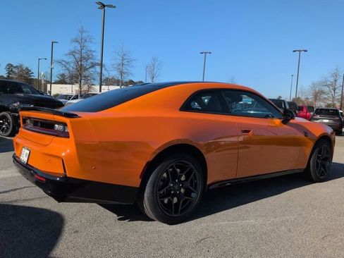 New 2026 Dodge Charger Scat Pack w/ Blacktop Package AWD/4WD image 4