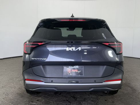 Used 2026 Kia Sportage LX FWD image 6