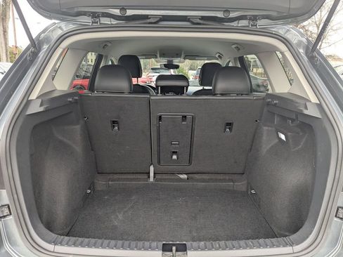 Used 2024 Volkswagen Taos SE image 27