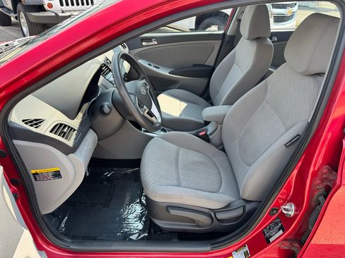 Used 2013 Hyundai Accent GLS w/ Premium Pkg image 12