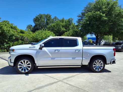 Used 2022 Chevrolet Silverado 1500 High Country AWD/4WD image 2