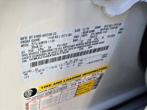 New 2025 Ford Expedition Active image 17