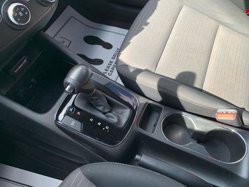 Used 2018 Kia Forte LX w/ LX Popular Package image 16