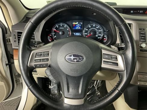 Used 2014 Subaru Outback 2.5i Limited w/ Moonroof Package AWD/4WD image 15