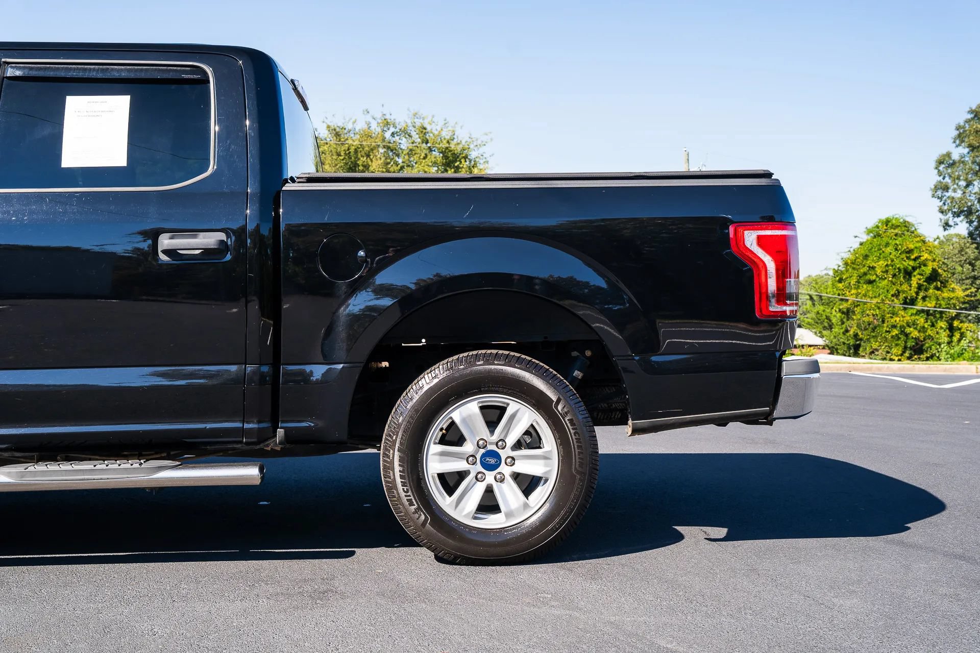 Used 2017 Ford F150 XLT RWD image 5