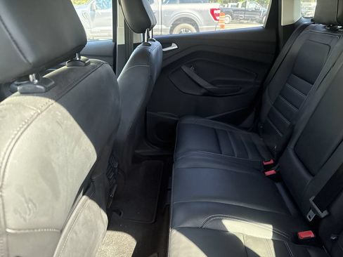 Used 2018 Ford Escape Titanium w/ Ford Safe & Smart Package FWD image 14