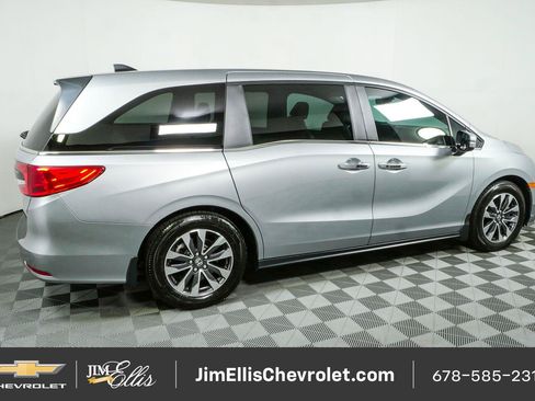 Used 2024 Honda Odyssey EX-L image 2
