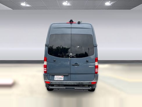Used 2018 Mercedes-Benz Sprinter 2500 image 5