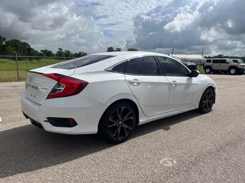 Used 2021 Honda Civic Sport image 2