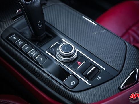 Used 2019 Maserati Levante Trofeo AWD/4WD image 22