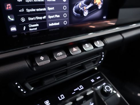 Used 2024 Porsche 911 Carrera T image 19