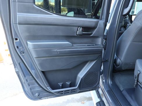 Used 2025 Toyota Tacoma SR5 image 37