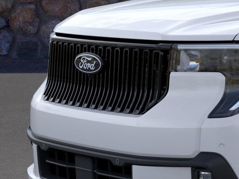 New 2025 Ford Maverick Lobo image 18