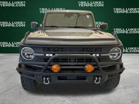 Used 2021 Ford Bronco Black Diamond image 11