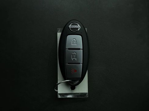 Used 2021 Nissan Frontier SV image 23