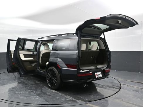 Used 2025 Hyundai Santa Fe Calligraphy image 58