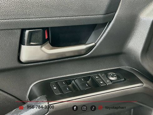 Used 2025 Toyota Tacoma TRD Off-Road AWD/4WD image 16