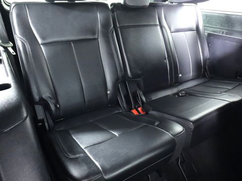 Used 2020 Ford Expedition Max XLT w/ Equipment Group 202A AWD/4WD image 47