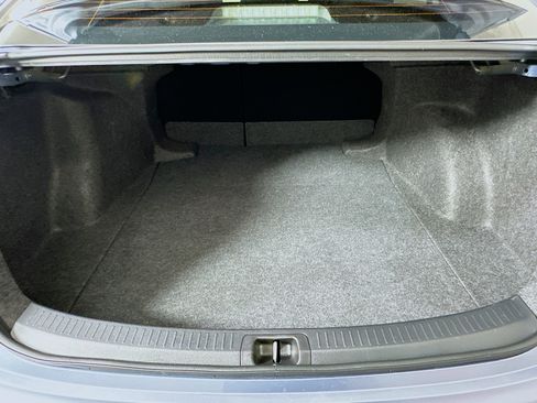 Used 2025 Toyota Corolla SE image 31