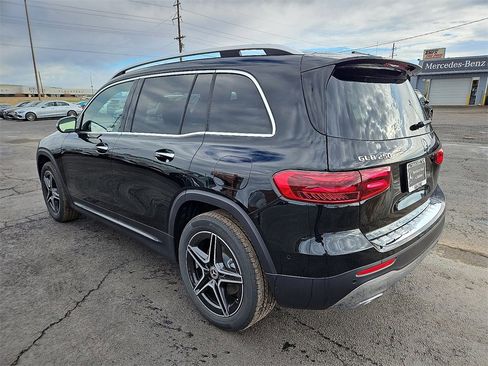 New 2026 Mercedes-Benz GLB 250 image 4