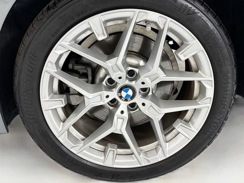 Used 2025 BMW 330i xDrive Sedan w/ M Sport Package AWD/4WD image 30