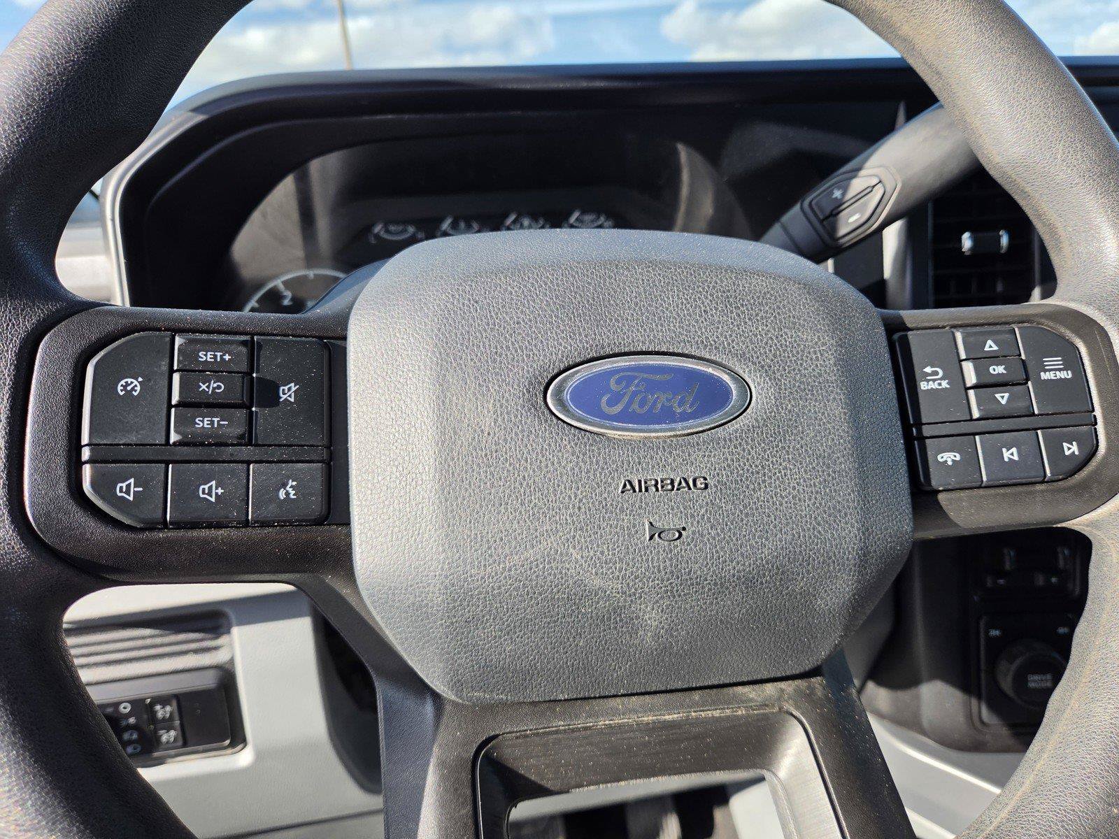 Used 2025 Ford F350 XLT w/ FX4 Off-Road Package AWD/4WD image 17