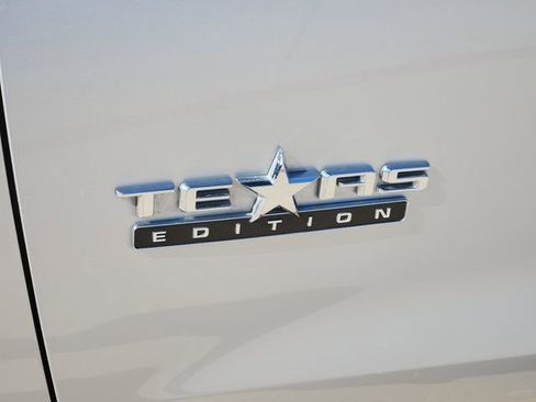 Certified 2022 Chevrolet Silverado 1500 RST AWD/4WD image 9