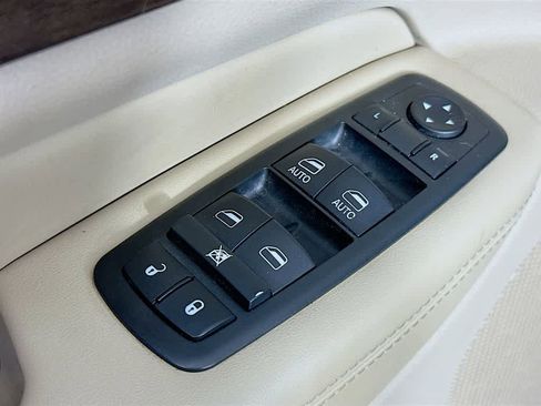 Used 2014 Jeep Grand Cherokee Laredo w/ Quick Order Package 23E image 26