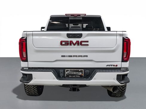 Used 2020 GMC Sierra 2500 AT4 w/ AT4 Premium Package image 9