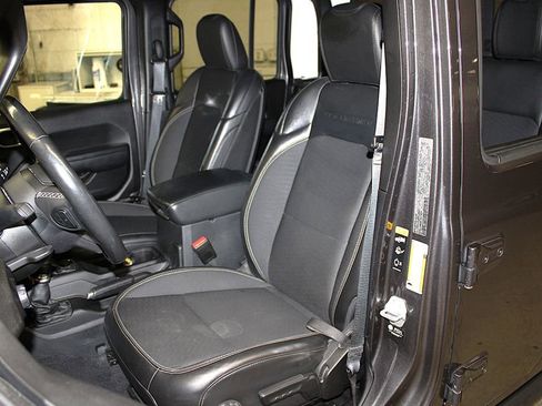 Used 2021 Jeep Gladiator Sport AWD/4WD image 24