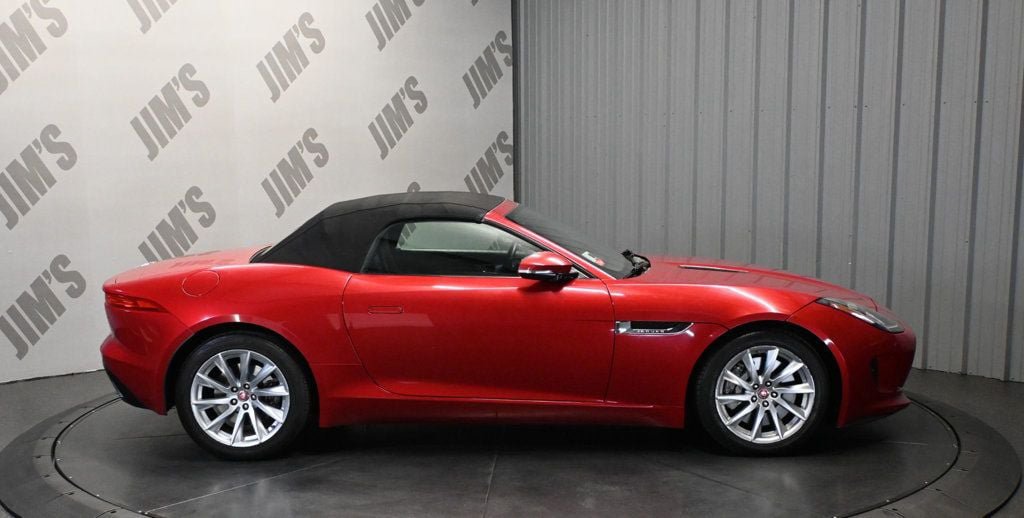 Used 2016 Jaguar F-TYPE Convertible RWD image 4