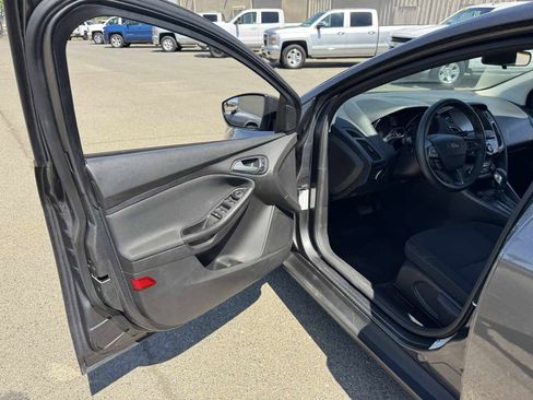 Used 2018 Ford Focus SEL FWD image 23