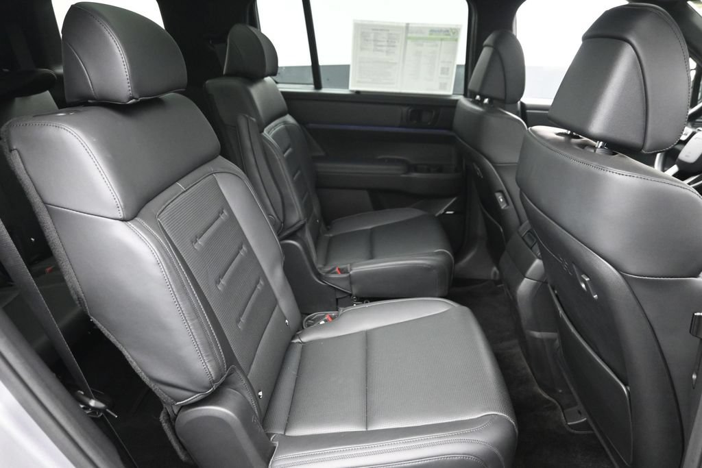 Used 2025 Hyundai Santa Fe Calligraphy AWD/4WD image 10