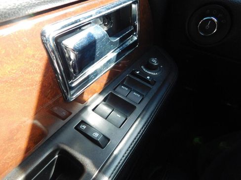 Used 2017 Lincoln Navigator L Select image 25