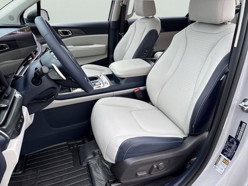 New 2026 Kia Carnival SX Prestige FWD image 15