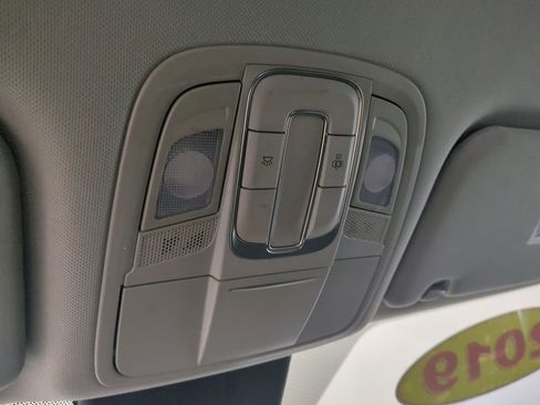 Used 2019 Hyundai Santa Fe SE image 23