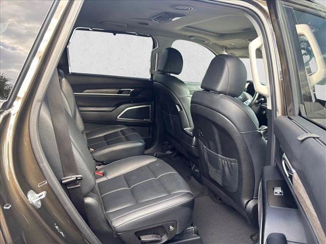 Used 2022 Kia Telluride EX w/ EX Premium Package AWD/4WD image 14