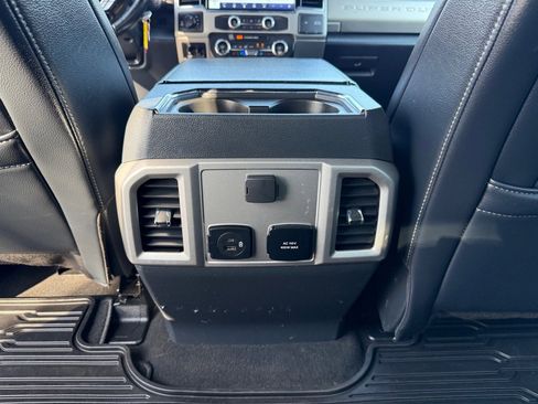 Used 2022 Ford F250 Lariat AWD/4WD image 19