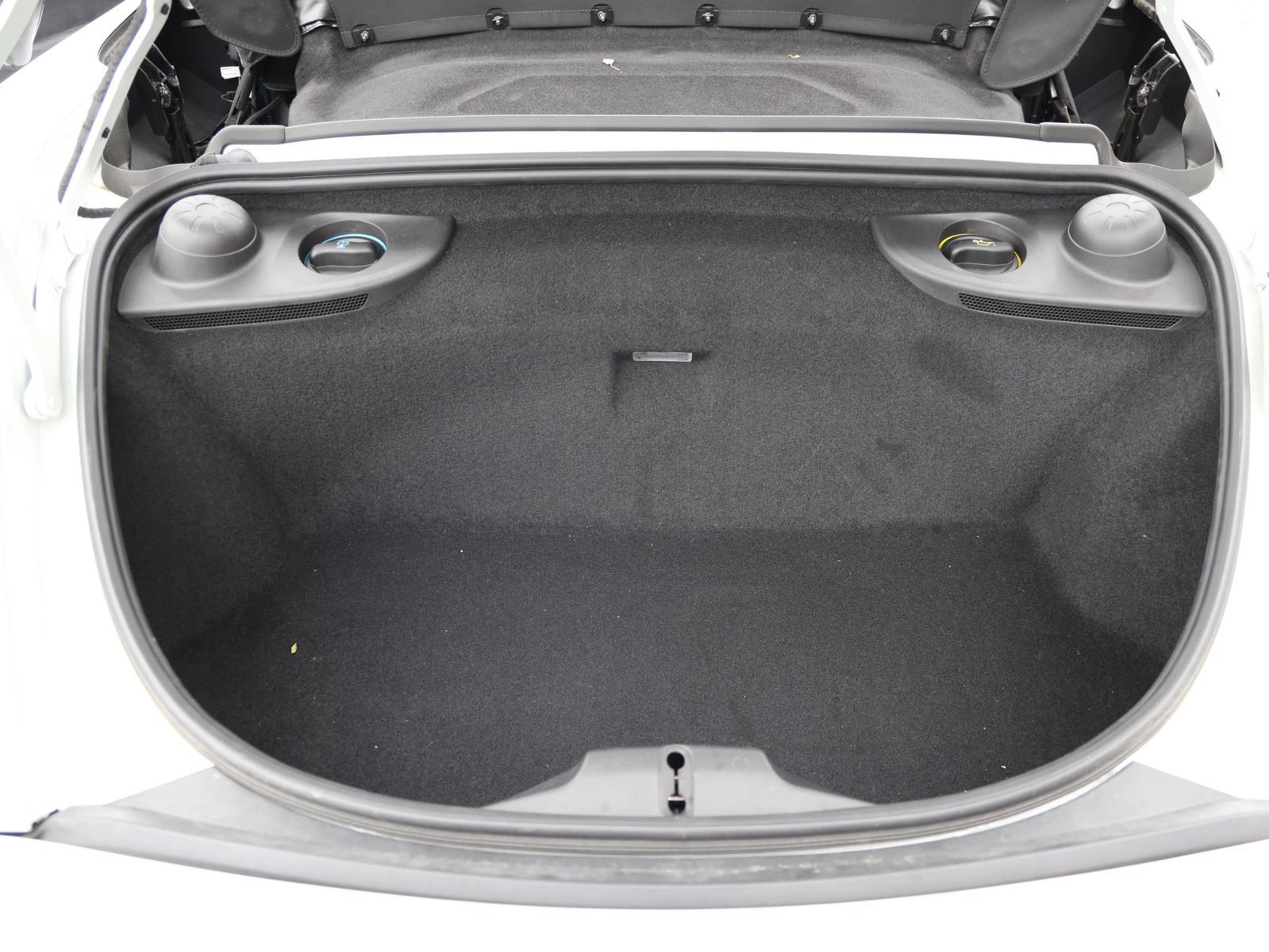Used 2021 Porsche 718 Boxster Spyder RWD image 34